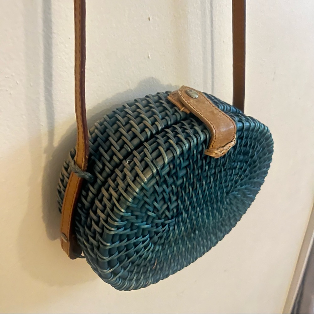 Vintage Rattan Dark Teal Woven Crossbody Bag - Picture 11 of 11